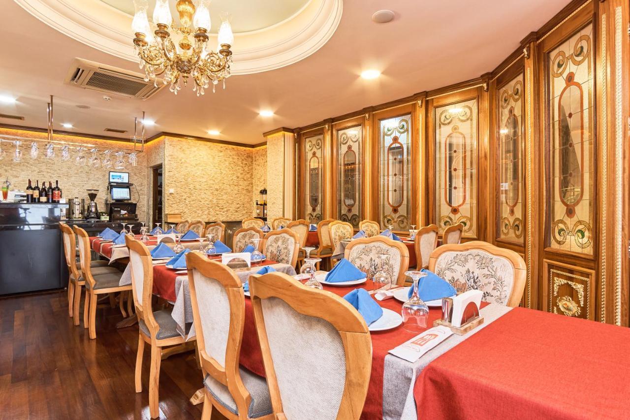 Отель Western Empire Palace &